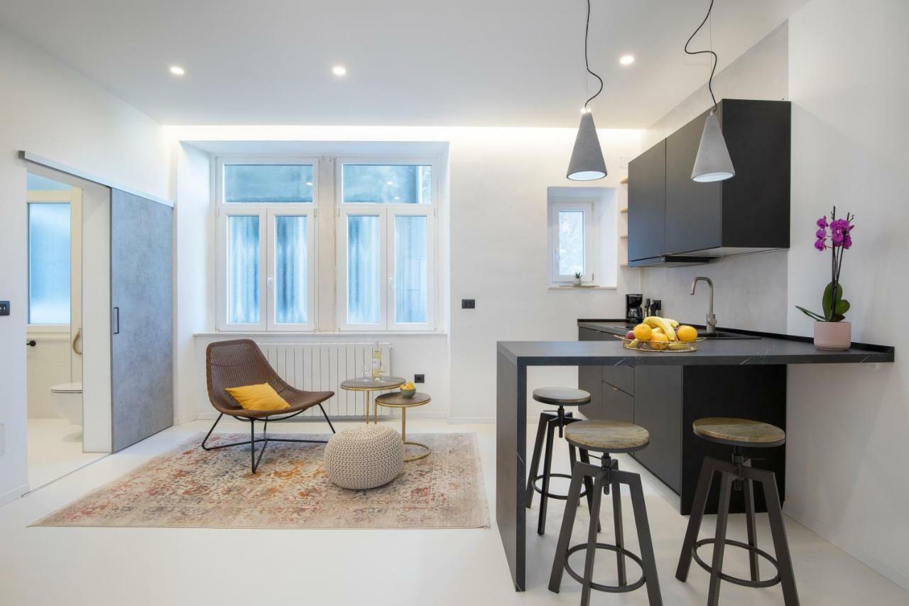 Twins Idola Apartments Pula Extérieur photo