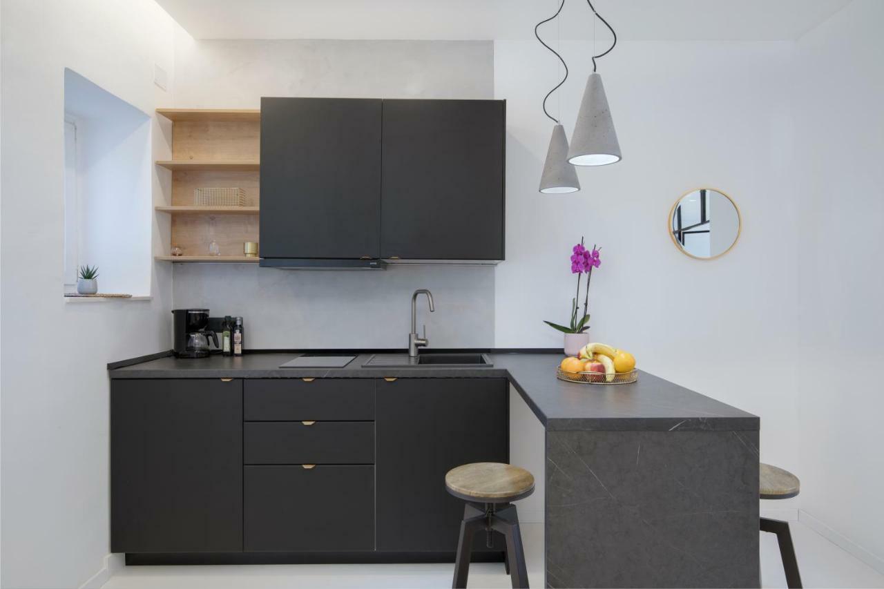 Twins Idola Apartments Pula Extérieur photo