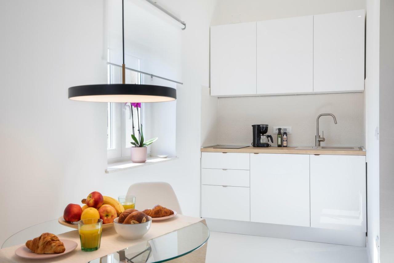 Twins Idola Apartments Pula Extérieur photo
